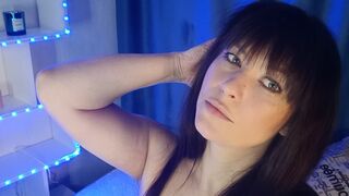 VickiJayjay private show girl webcam image