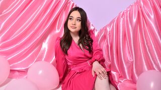 Free Nude AlineBarlow