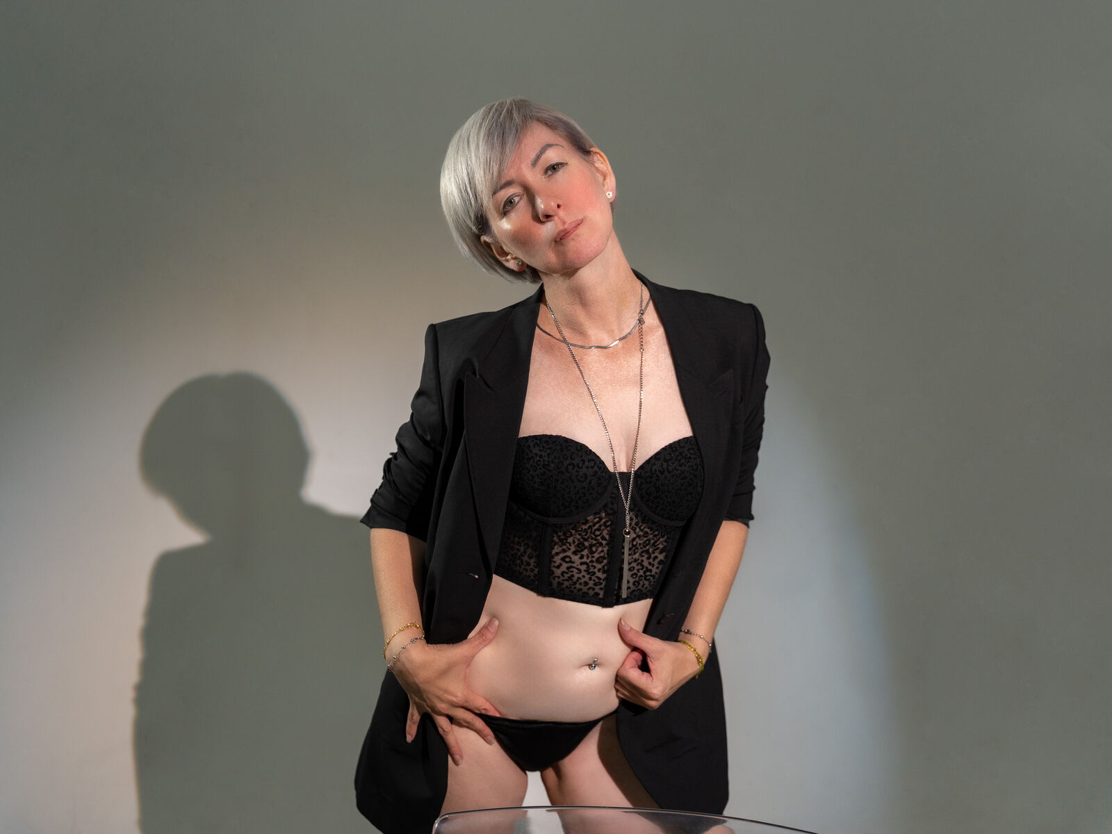 Live cam for BellaMontclaire