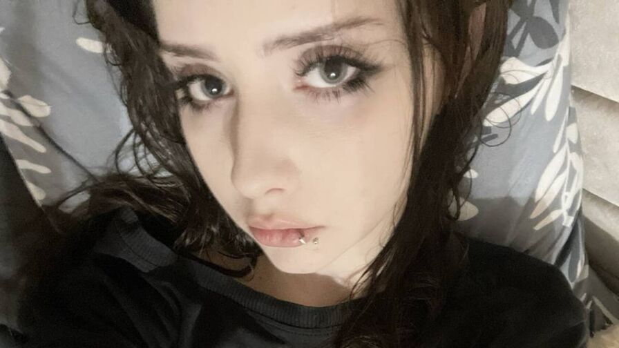 Watch LaureenWinbush live on Sex Zoom