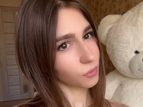 Chat with KarieChuong