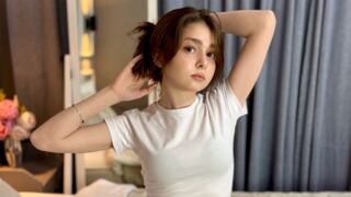 Free Nude NatalieCroft