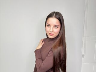 AntoniaGeer Brunette live cam models