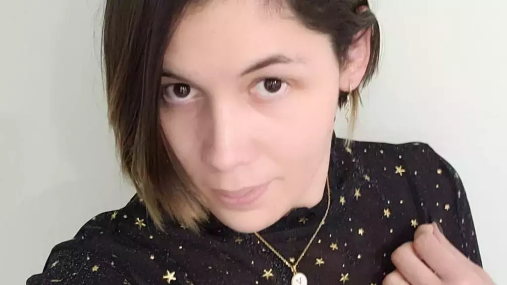 VanessaFoxes's chat room