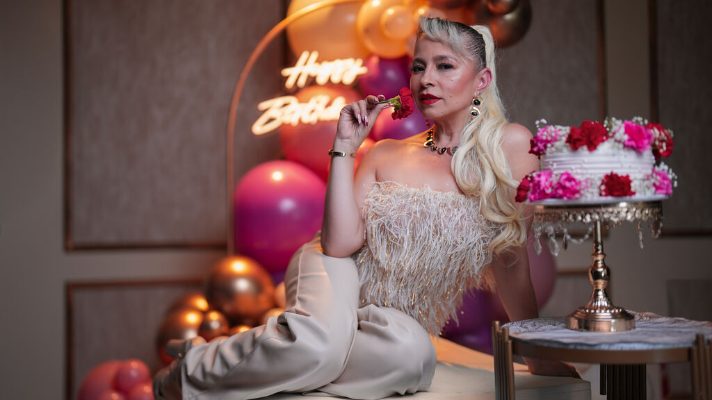 JadeColeman Live Cam and Statistics on UnifiedCams