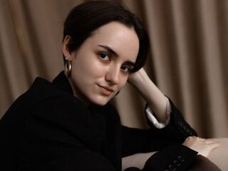 KateWillows Porn Show