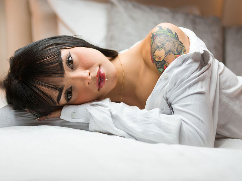 MiaSantclaire