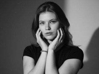 MinervaBryson Porn Show