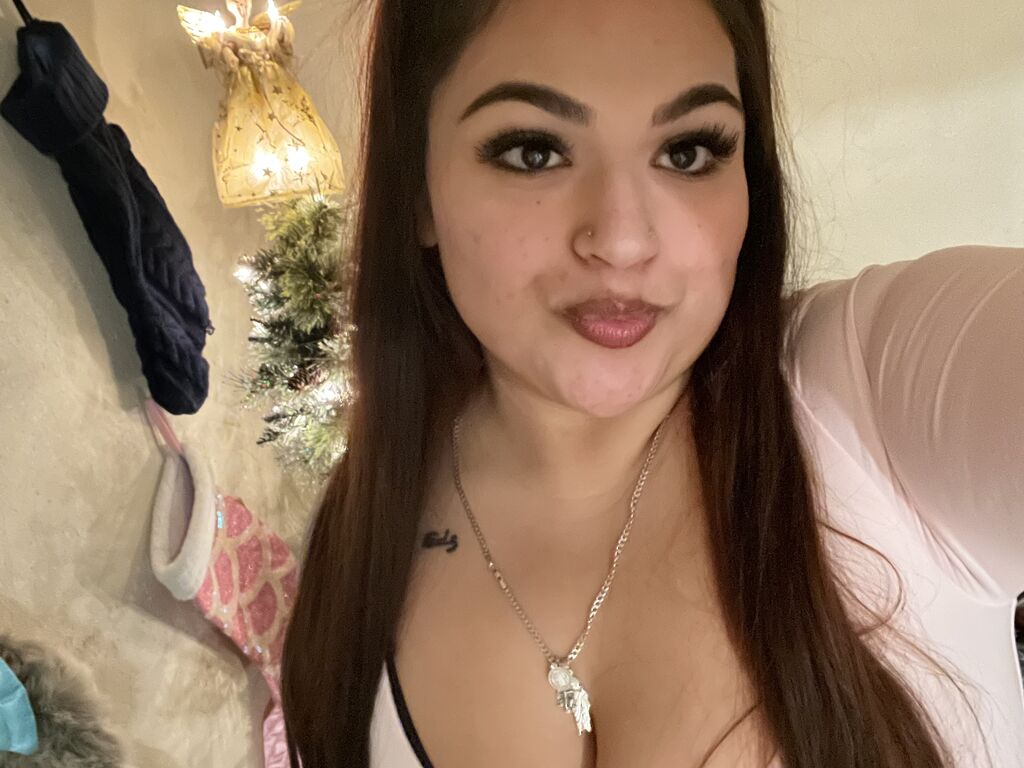 Sweetievee adult webcam profile picture