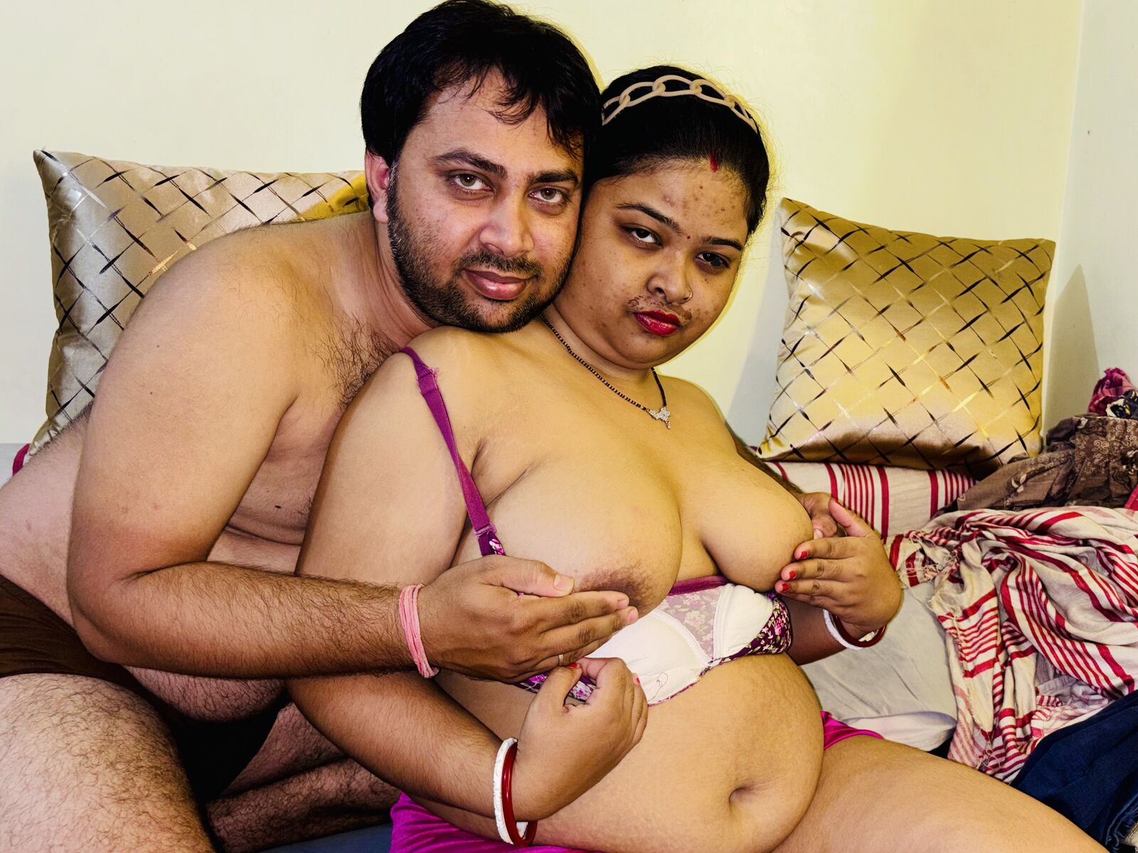 Live cam for JoyaAndRaj