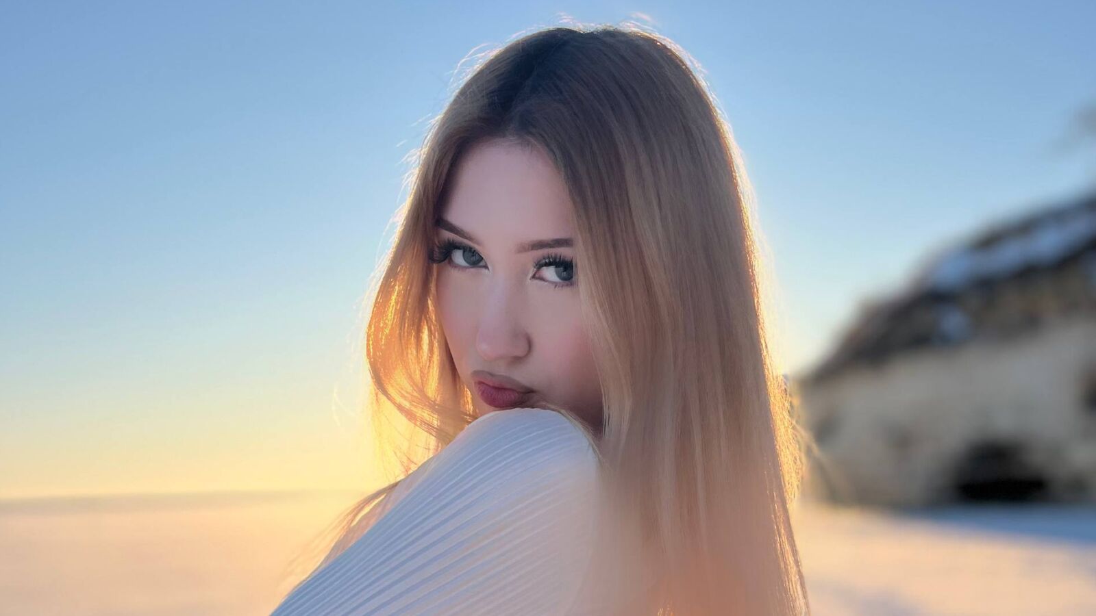 MadaleneAlicia erotic portrait