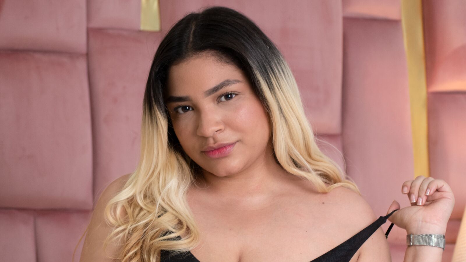 LailaFoster erotic portrait