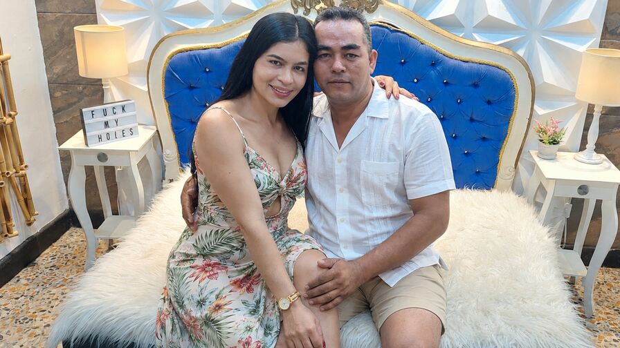 Watch ValeriaAndDavid live on Bodyboardeur