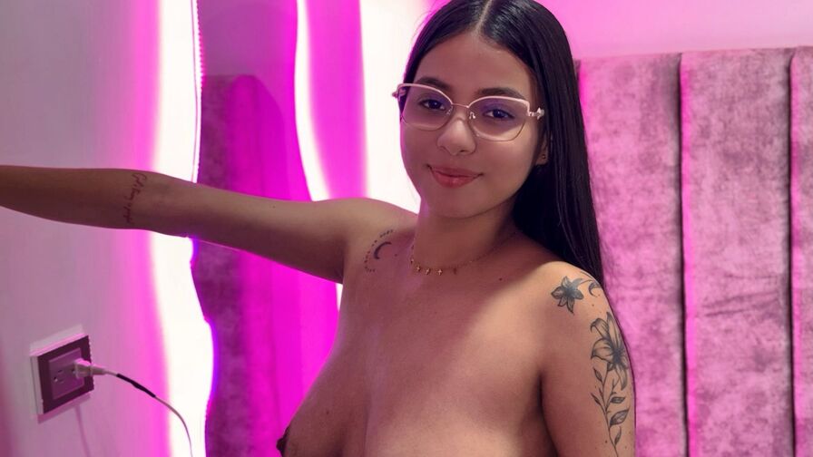 Watch LorenSins live on Sex Girls Blend
