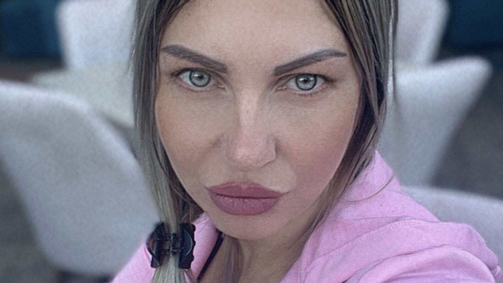 AmandaShatalina glamour portrait