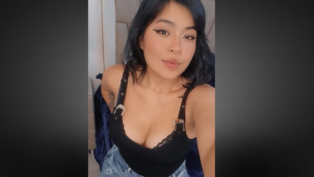 JessiHart online on GirlsOfJasmin