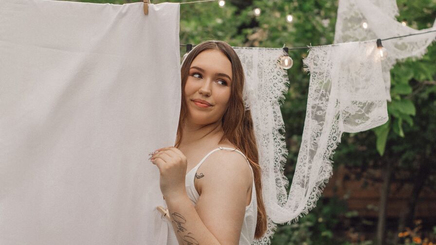 Live Porn Chat with CarolinaBliss
