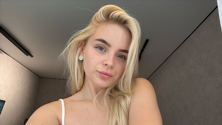 EvaEdlin Amateur Masturbating