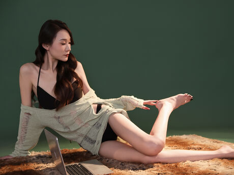 Chat with LuluLeblanc