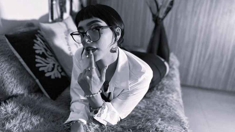 PandoraSpell Live Sex Chat at City Lanz