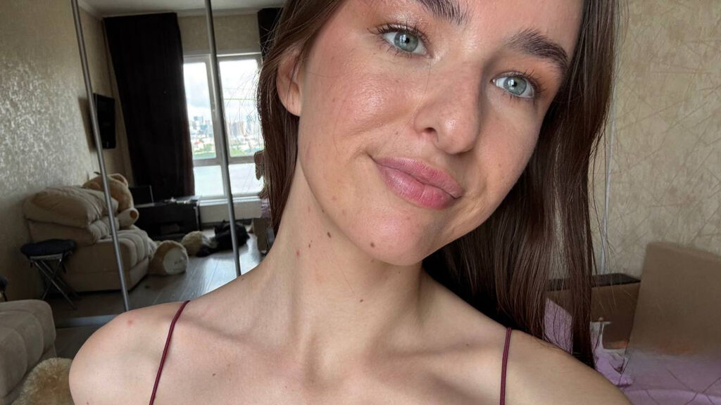 GingerWareham live cam model at LiveJasmin