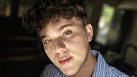 ErosGeorgiou's live cam