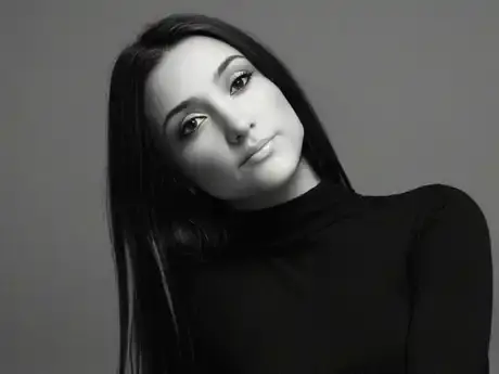 Chat with MariaVictoria