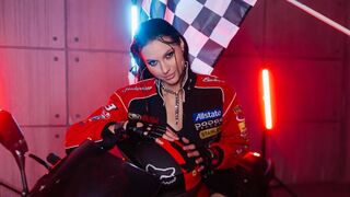 Free Nude AliceVersal