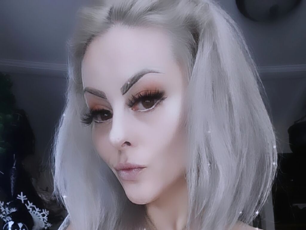 ViktoriaRavena LiveJasmin credits show profile