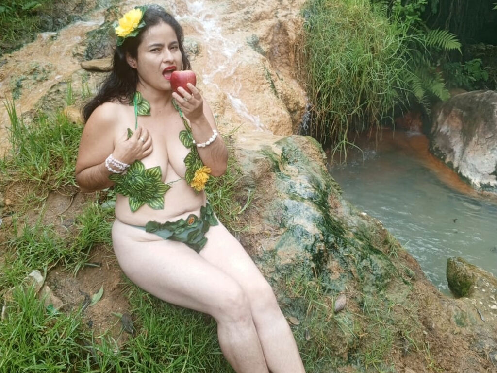 CrystalLiam Profile Image