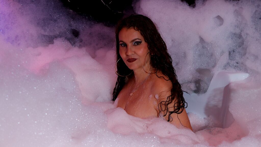 Sex chat gratuit in direct cu MiaKoroleva pe LiveJasmin