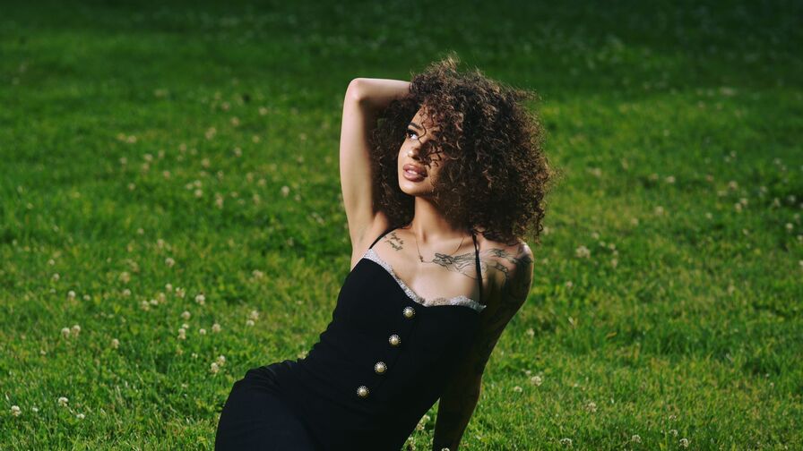 Watch KayaBelle on CoolMagazineOnline.com