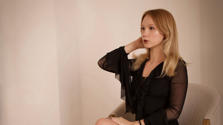 SophieBlosson live webcam show