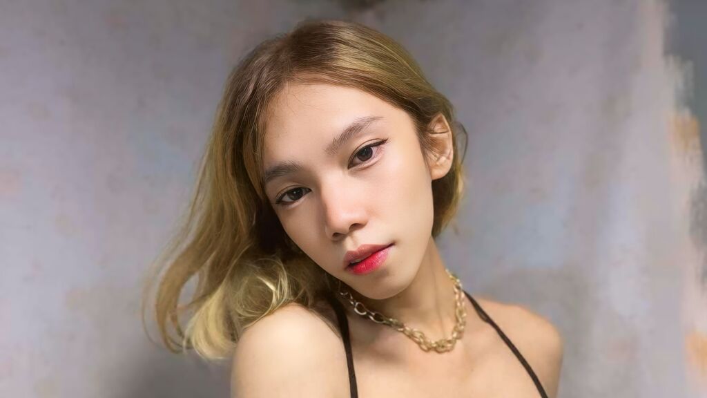 ParisKate live cam model at LiveJasmin
