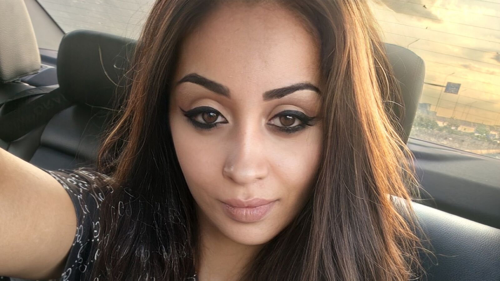 GiuliaLarry erotic portrait