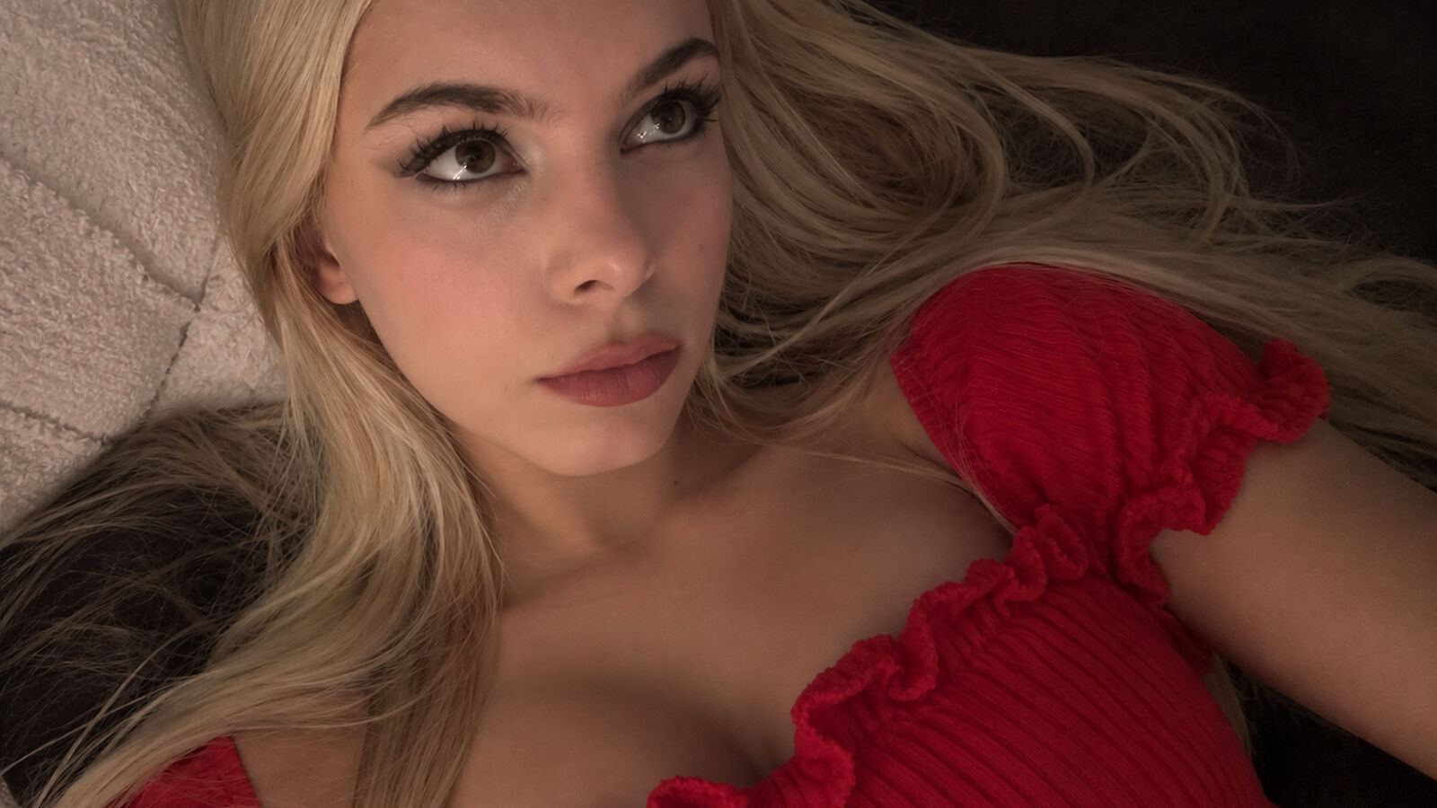 AngelDaveson erotic portrait