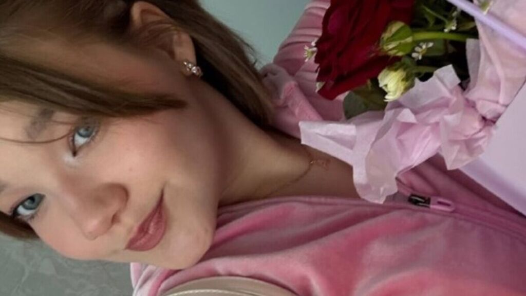 Statistics of AliseGlow cam girl at GirlsOfJasmin