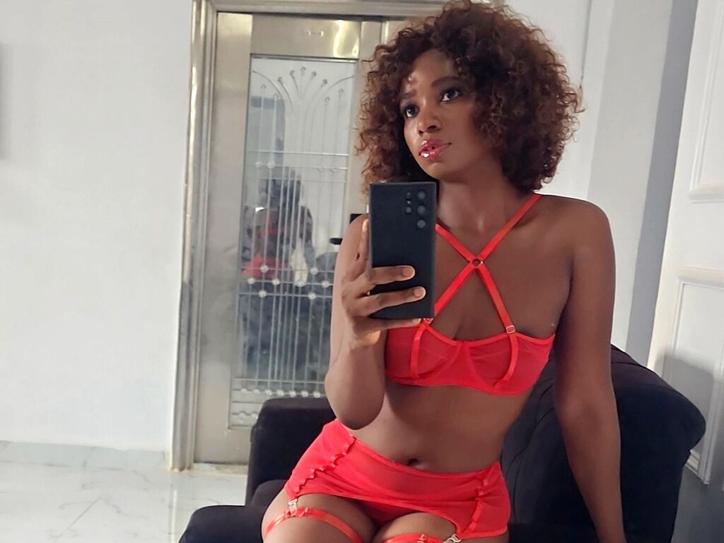 LuluWilde Profile Image