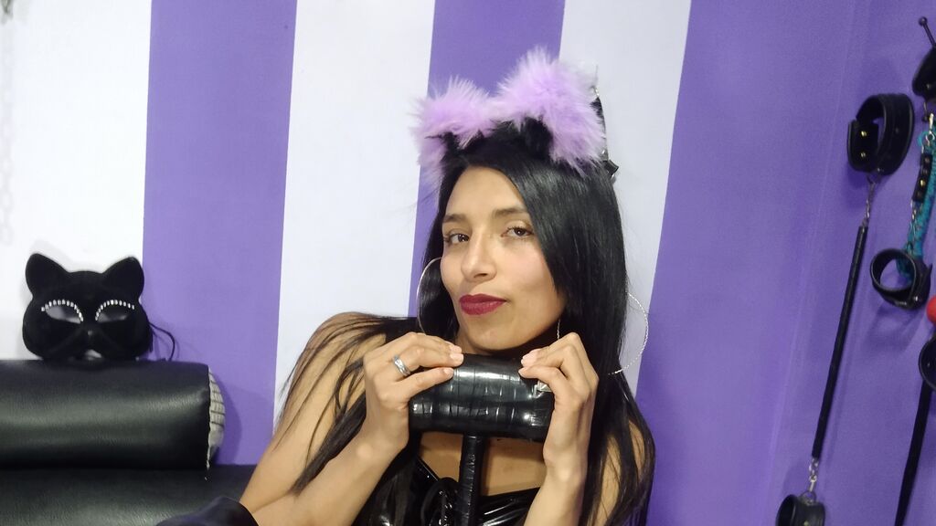 VanessaQuintini online on GirlsOfJasmin