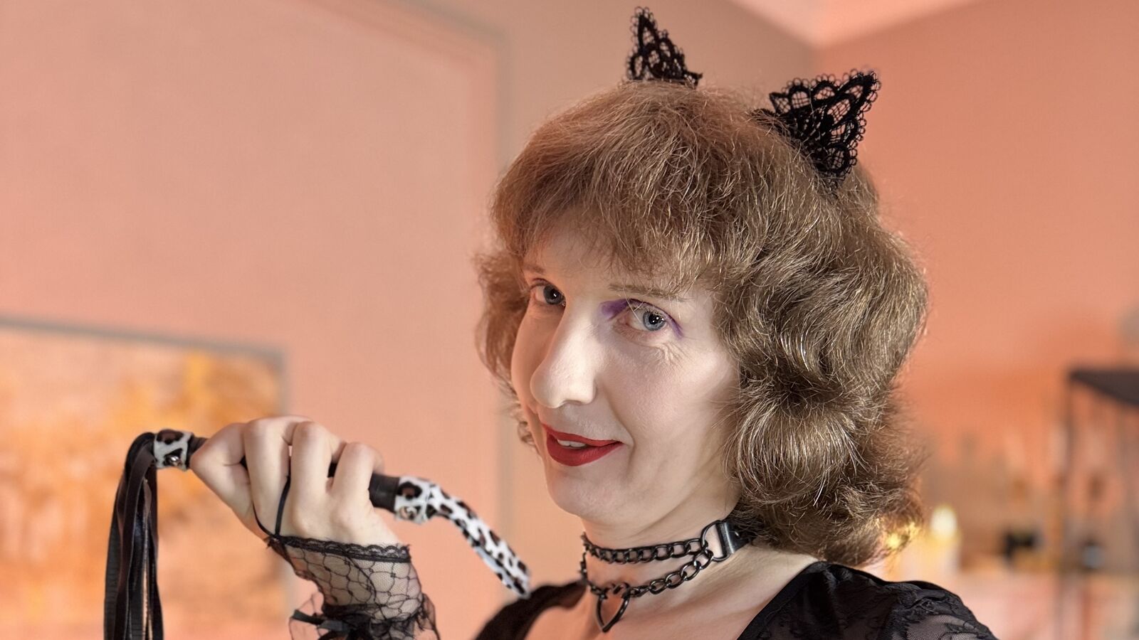 KateAvis glamour portrait