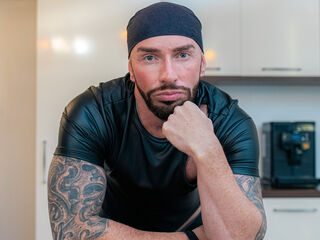 AronGrant live webcam show