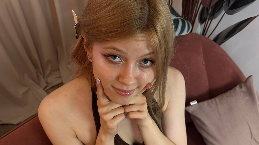 Watch LanayaVerne live on shemalefreeporn.net