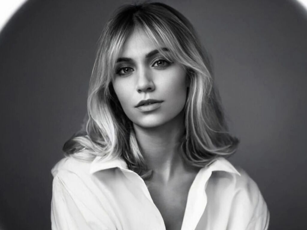 LunaLawrence Profile Image