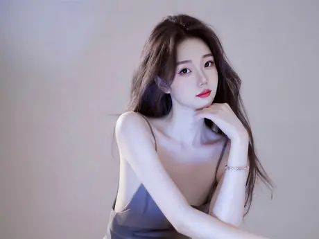 Chat with EsmeBrowm