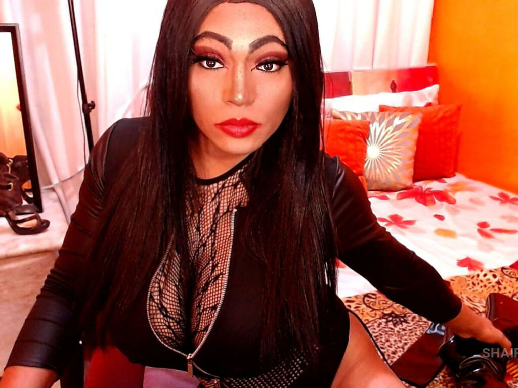 ShairaTwain age 43