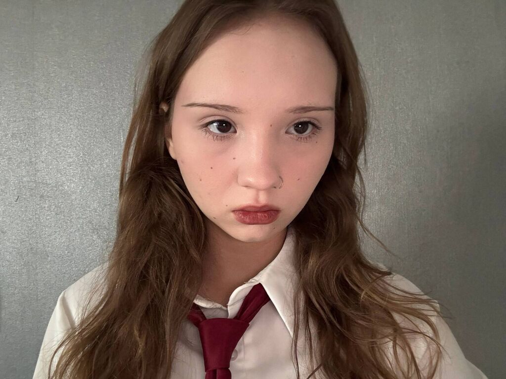 LaritaLudemann webcam model