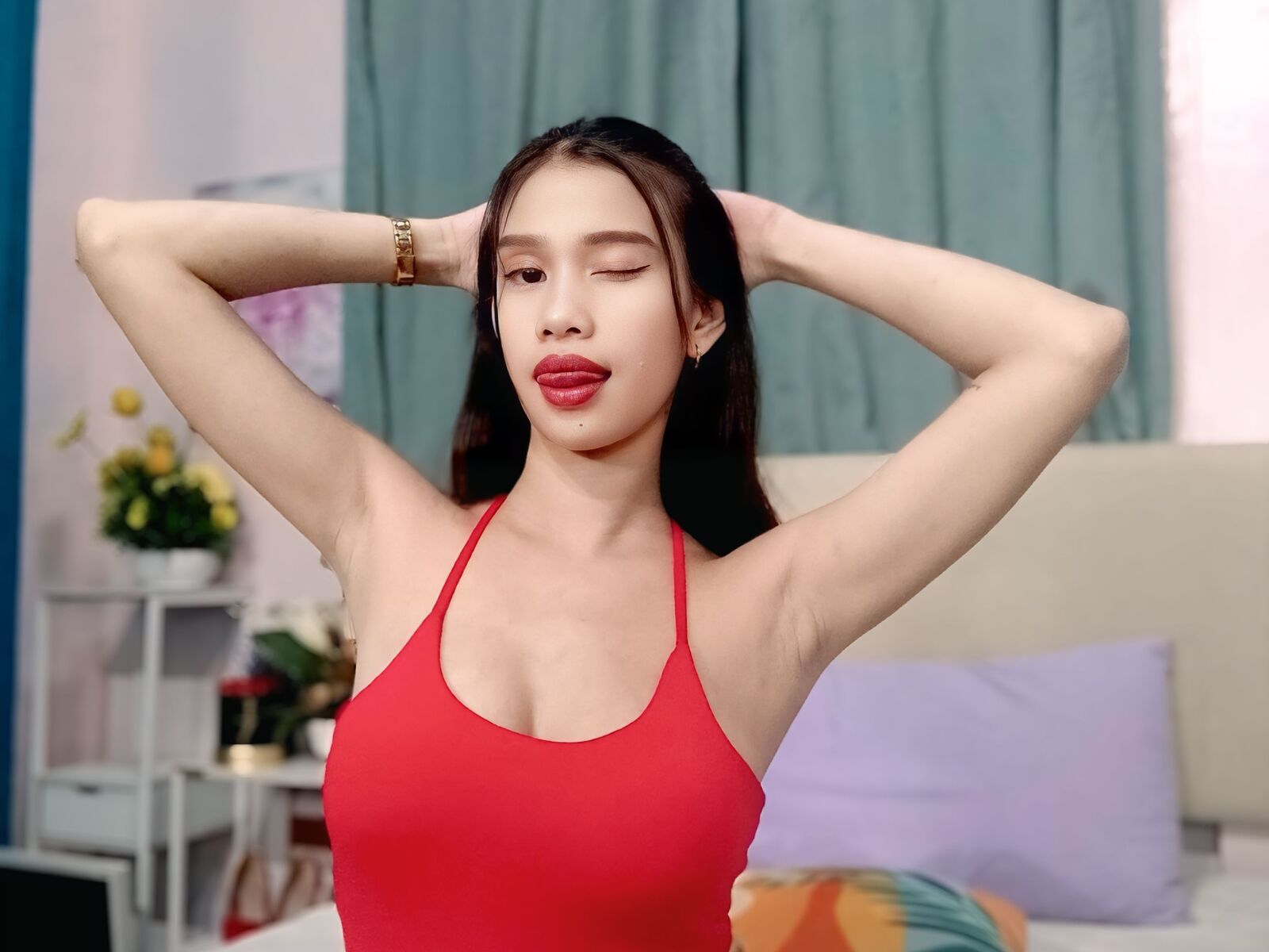 Live cam for StellaQuinn