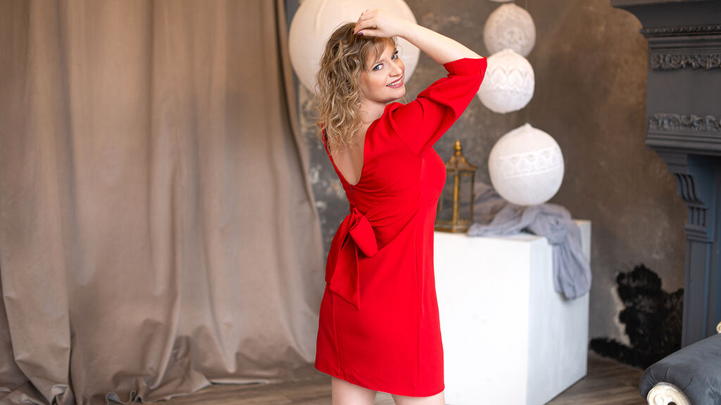 Watch GraceBaltimor live on cam on LiveJasmin