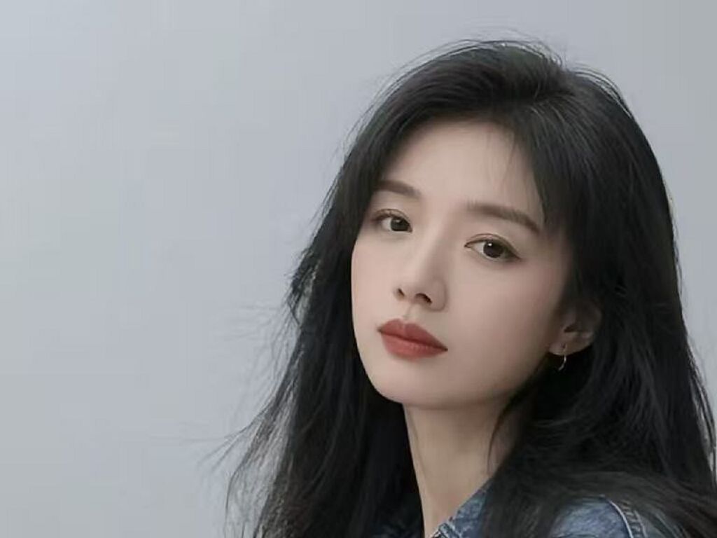 liyufei online cam profile picture