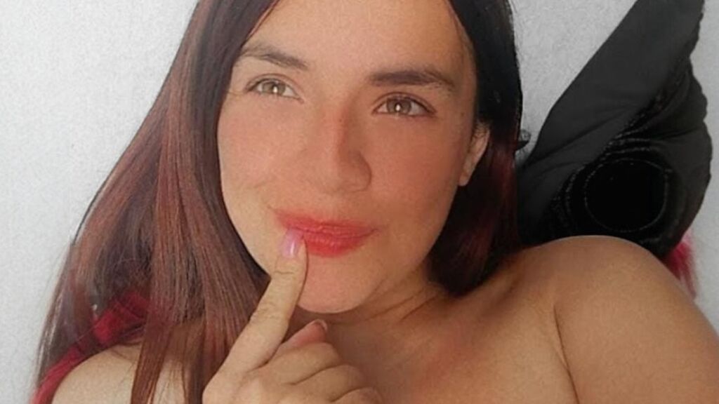 AshTorres live cam model at LiveJasmin